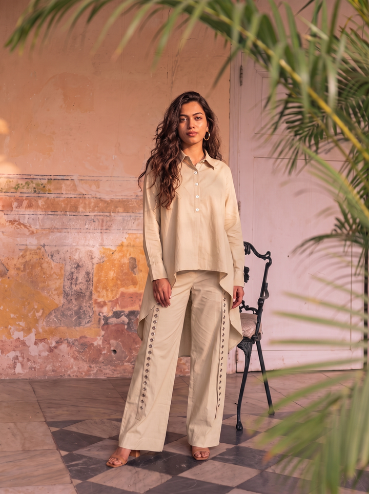 HIGH LOW SHIRT WITH RIVET PANTS IN BEIGE
