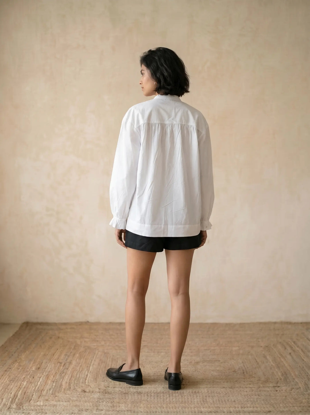 White full sleeve shirt