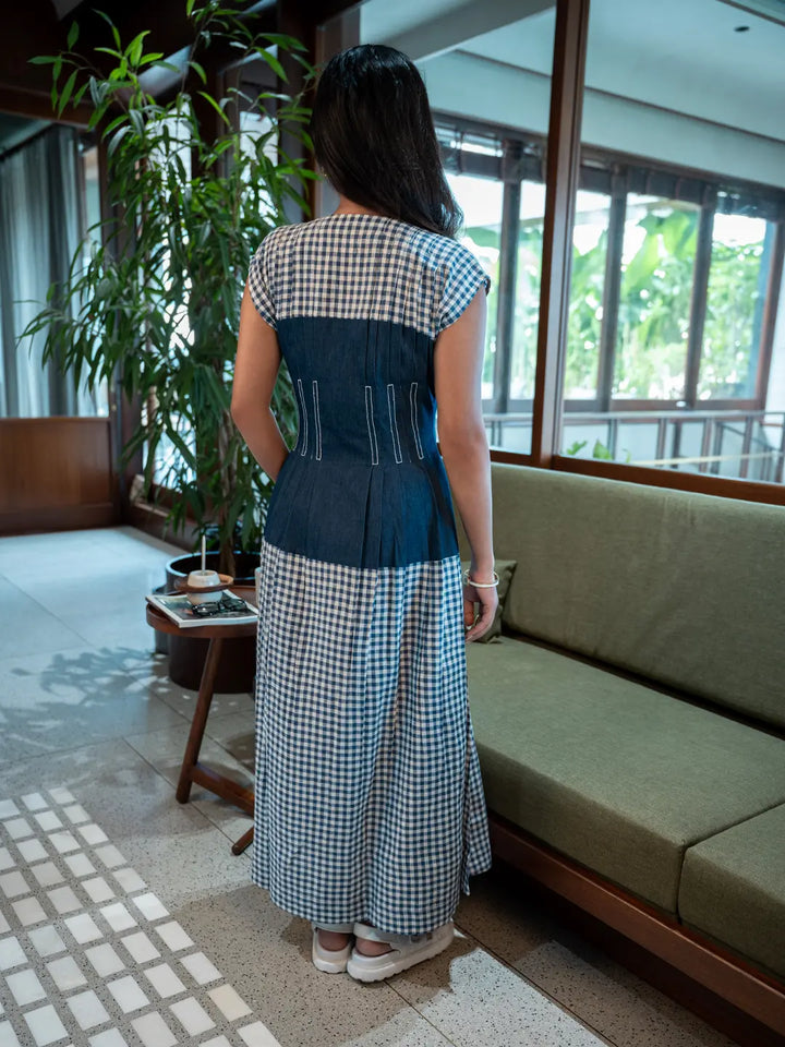 DRESS IN COTTON LINEN BLUE/WHITE CHECK WITH DENIM
