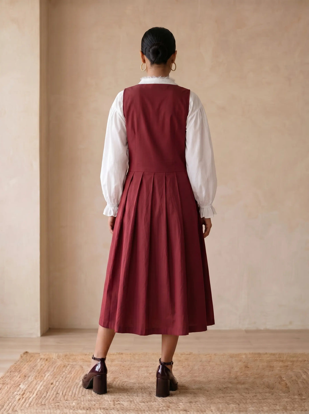 Maroon Pinafore