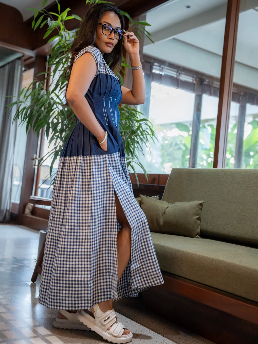 DRESS IN COTTON LINEN BLUE/WHITE CHECK WITH DENIM