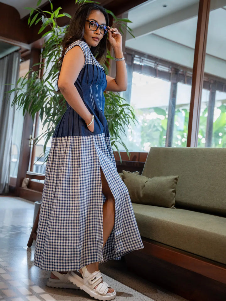 DRESS IN COTTON LINEN BLUE/WHITE CHECK WITH DENIM