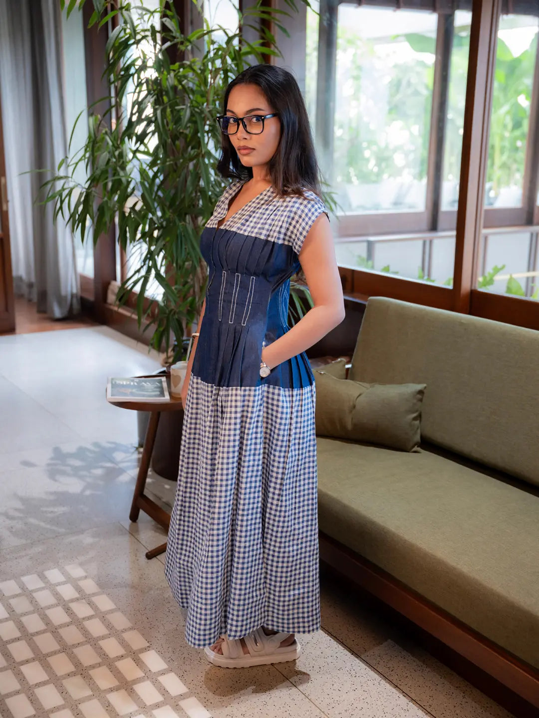 DRESS IN COTTON LINEN BLUE/WHITE CHECK WITH DENIM