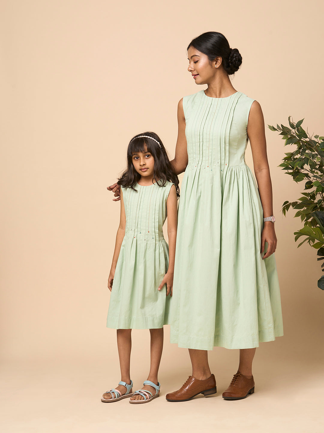 Tie-up Back With Stitch Details (Adults)
