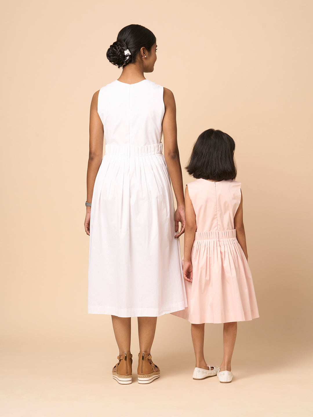Box Pleat at Waist