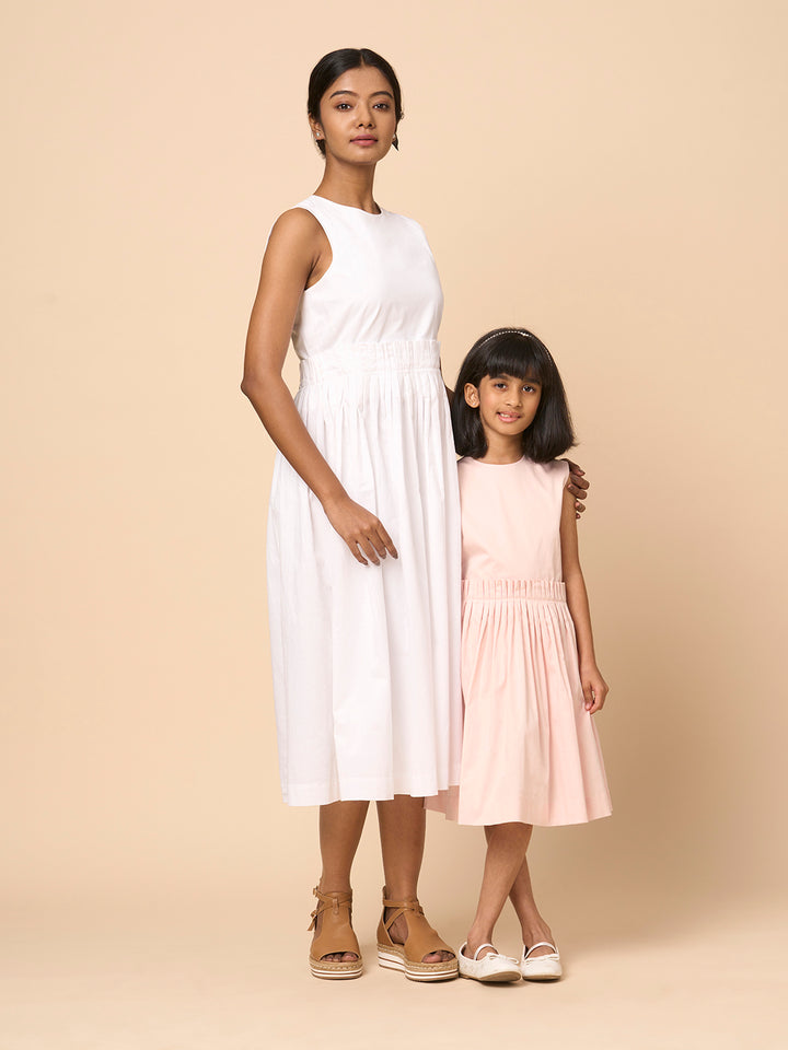 Box Pleat at Waist