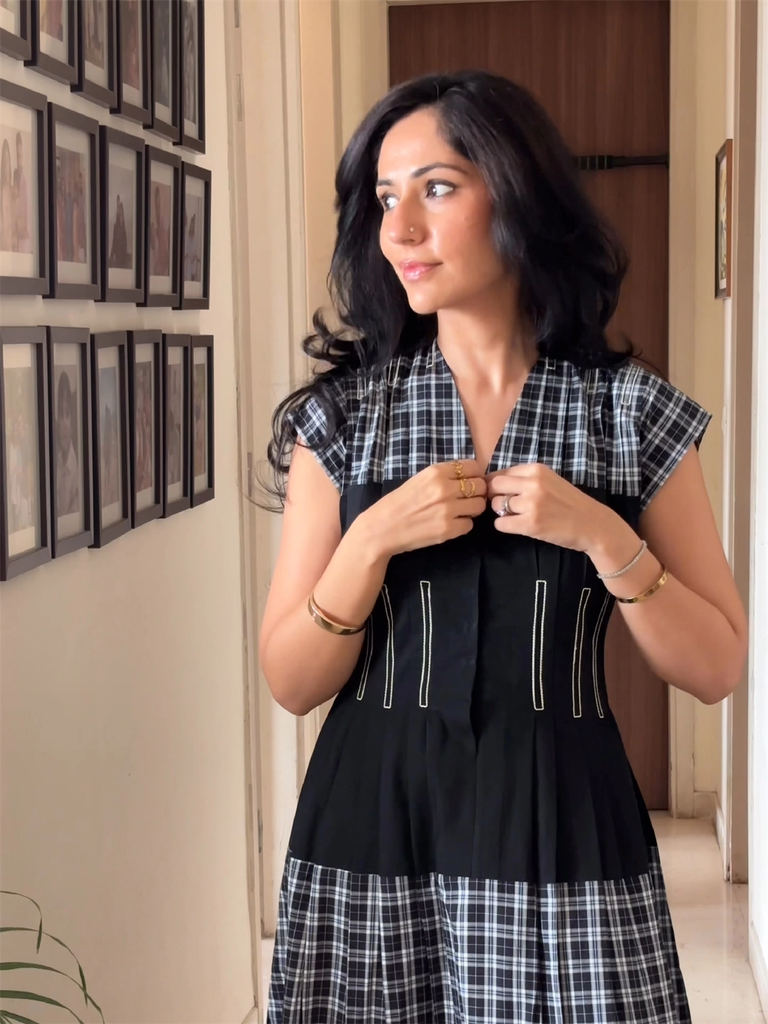 UNIFORM CHECKS WITH BLACK DENIM