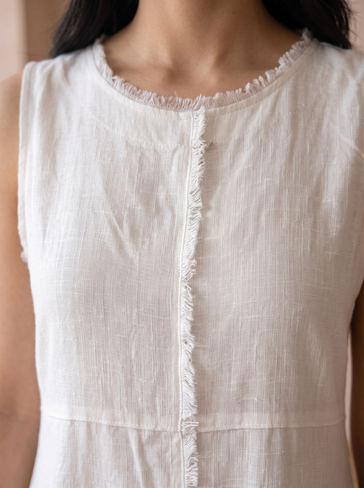 LONG MAXI DRESS WITH BACK TIE-UP /  White